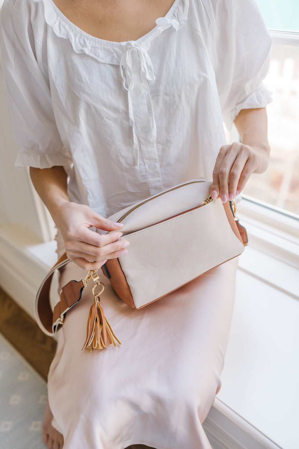 Kara Crossbody - Final Sale