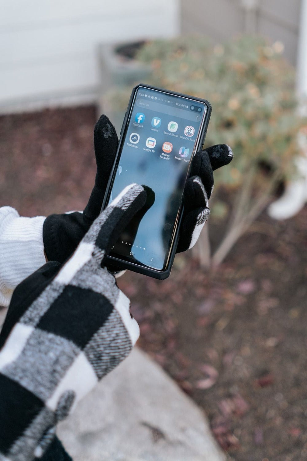 Buffalo Print Hat and Glove Set - Final Sale