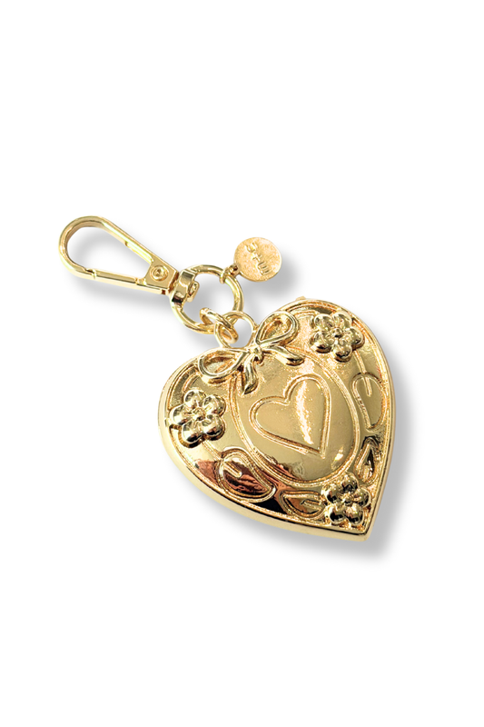 Gold Vintage Heart Charm