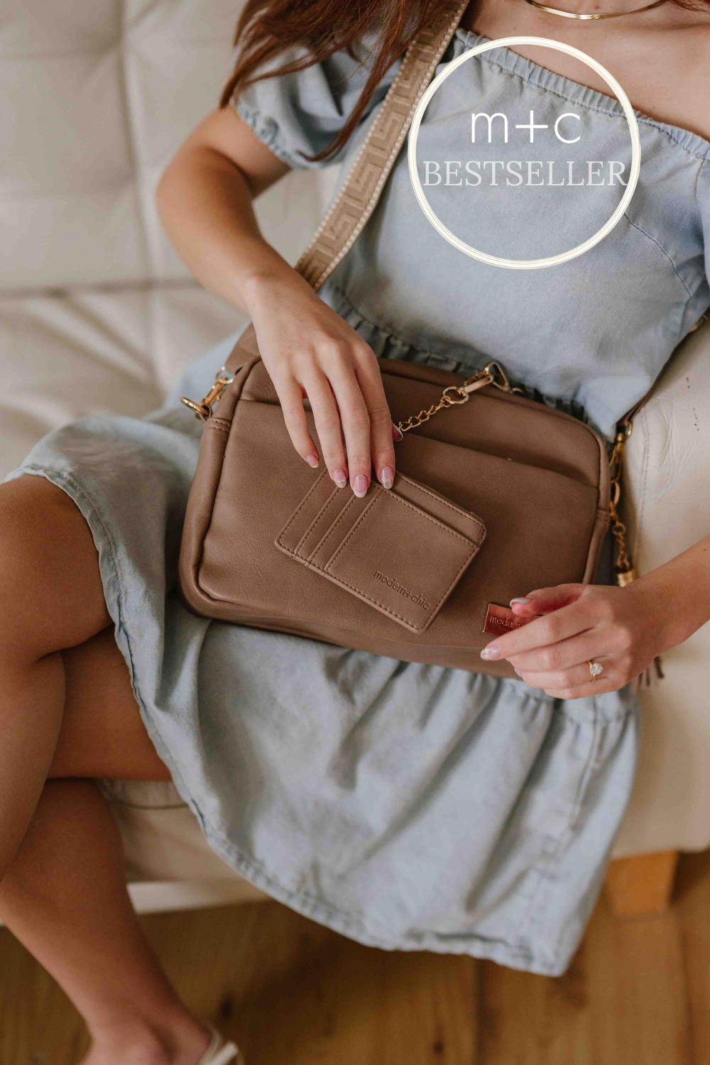 Modern+Chic Alice Crossbody Bag: Vegan Leather Bag, Key Leash
