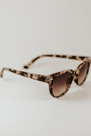 willa wayfarer sunglasses