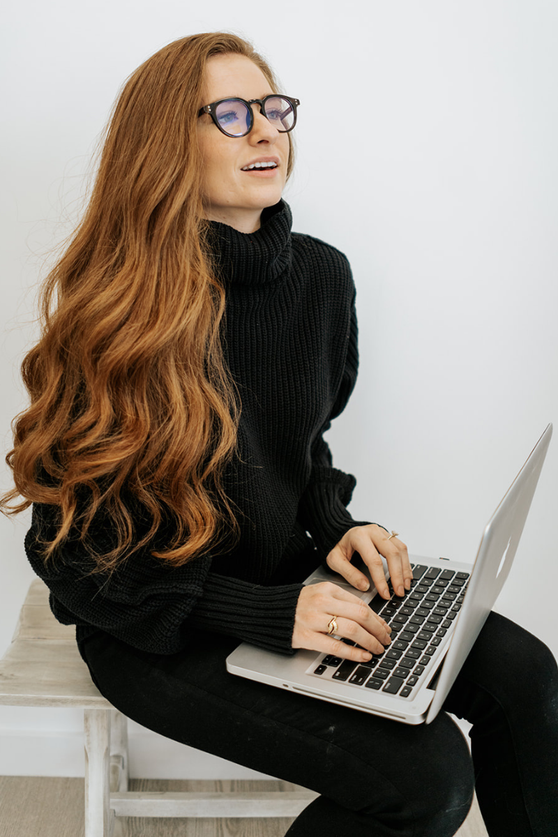 malia blue light glasses