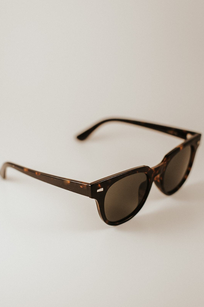 Willa Wayfarer Sunglasses