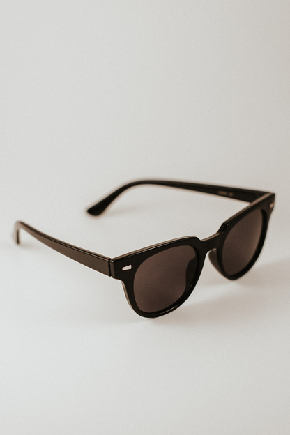 Willa Wayfarer Sunglasses