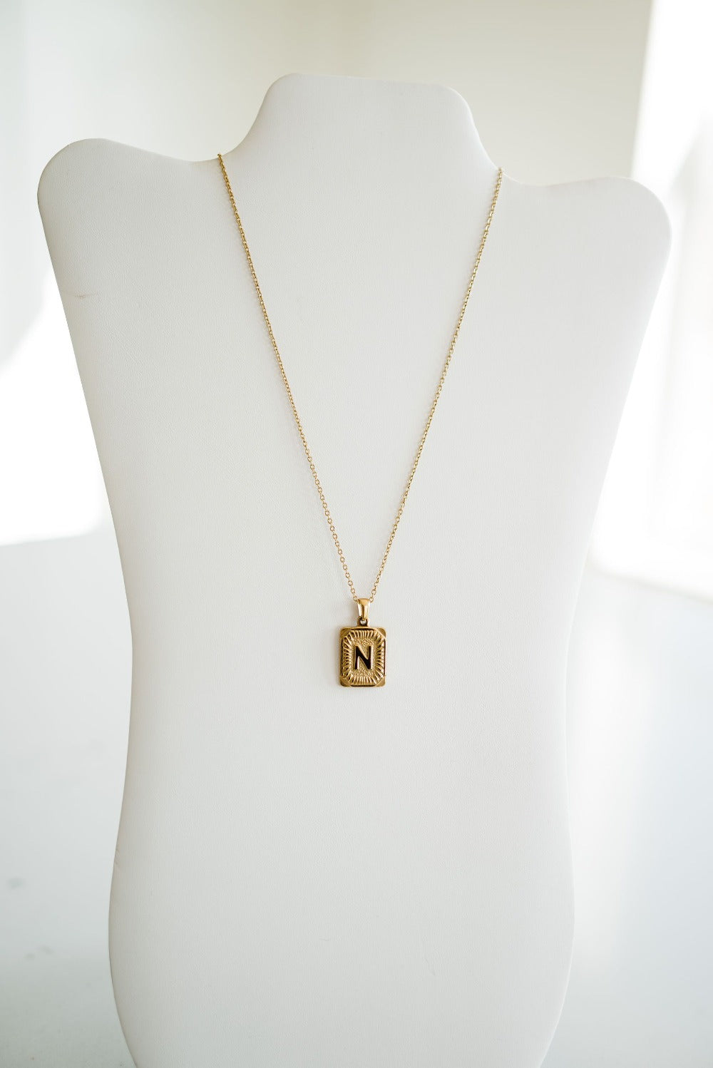selena initial pendant necklace