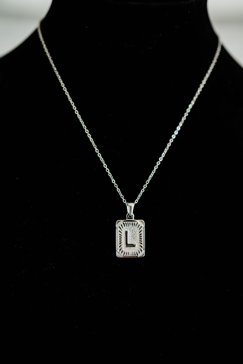 selena initial pendant necklace