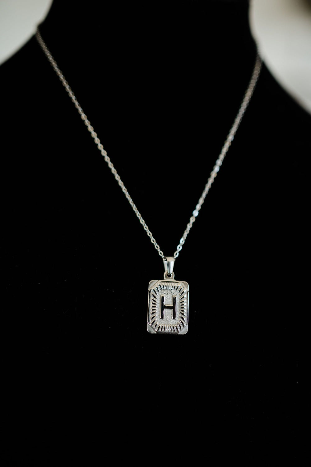 selena initial pendant necklace