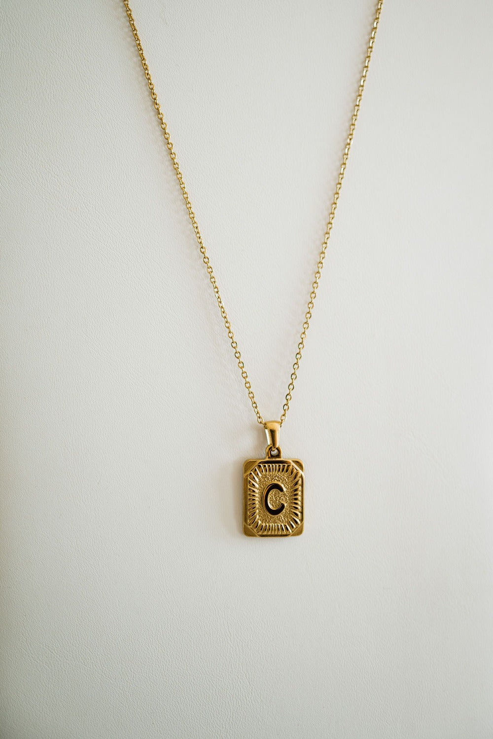 selena initial pendant necklace