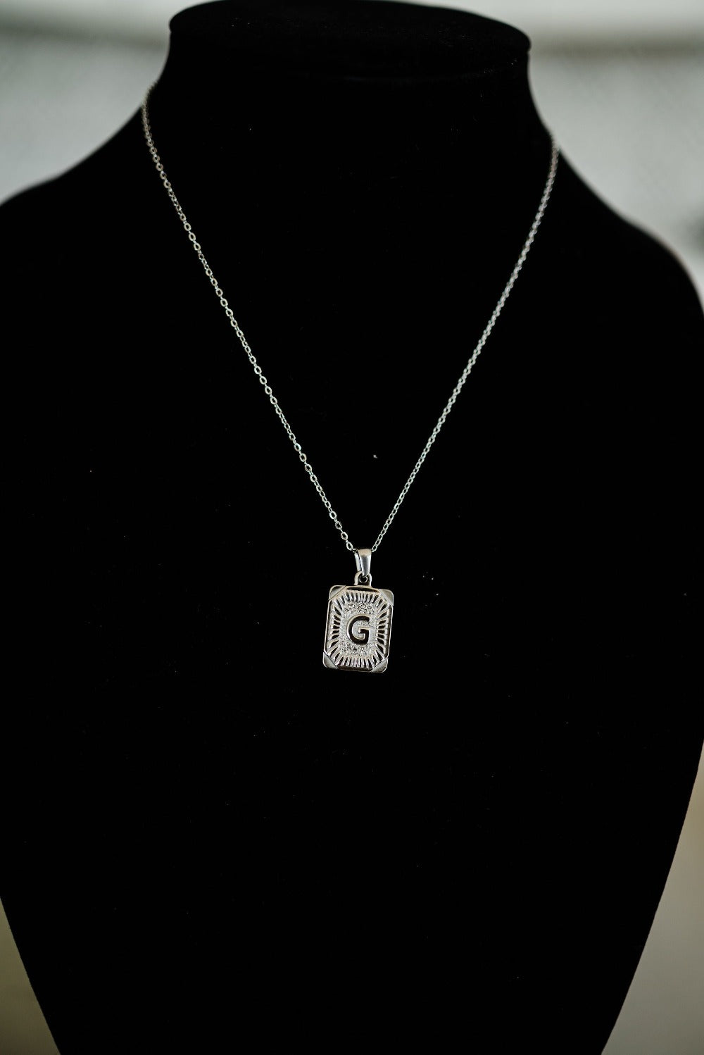 selena initial pendant necklace