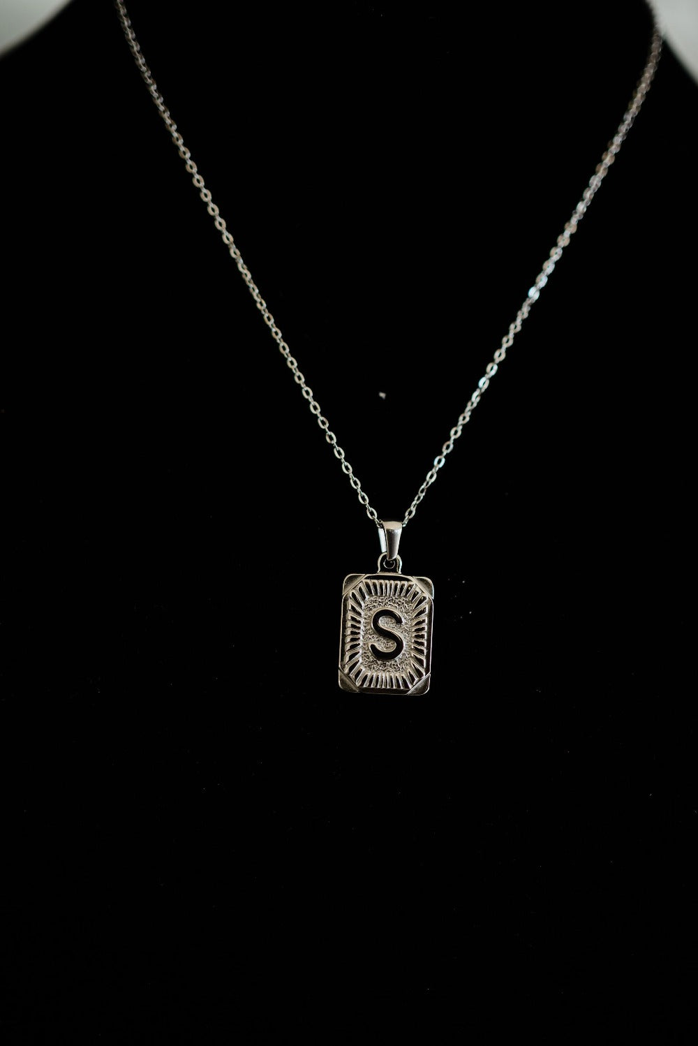 selena initial pendant necklace
