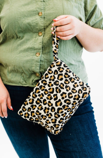 Jasmine Clutch - Final Sale