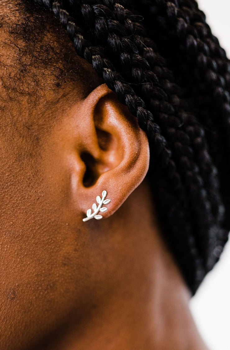 flora crawler earrings