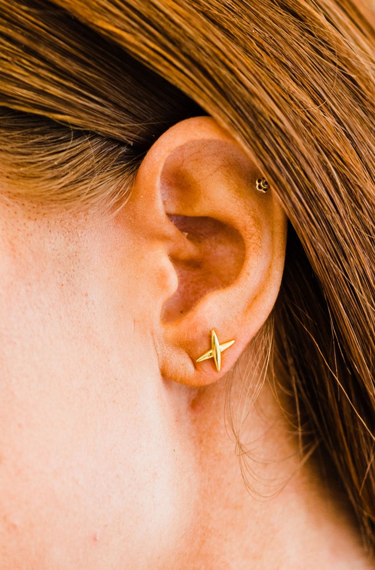 raya stud earrings