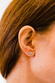 raya stud earrings