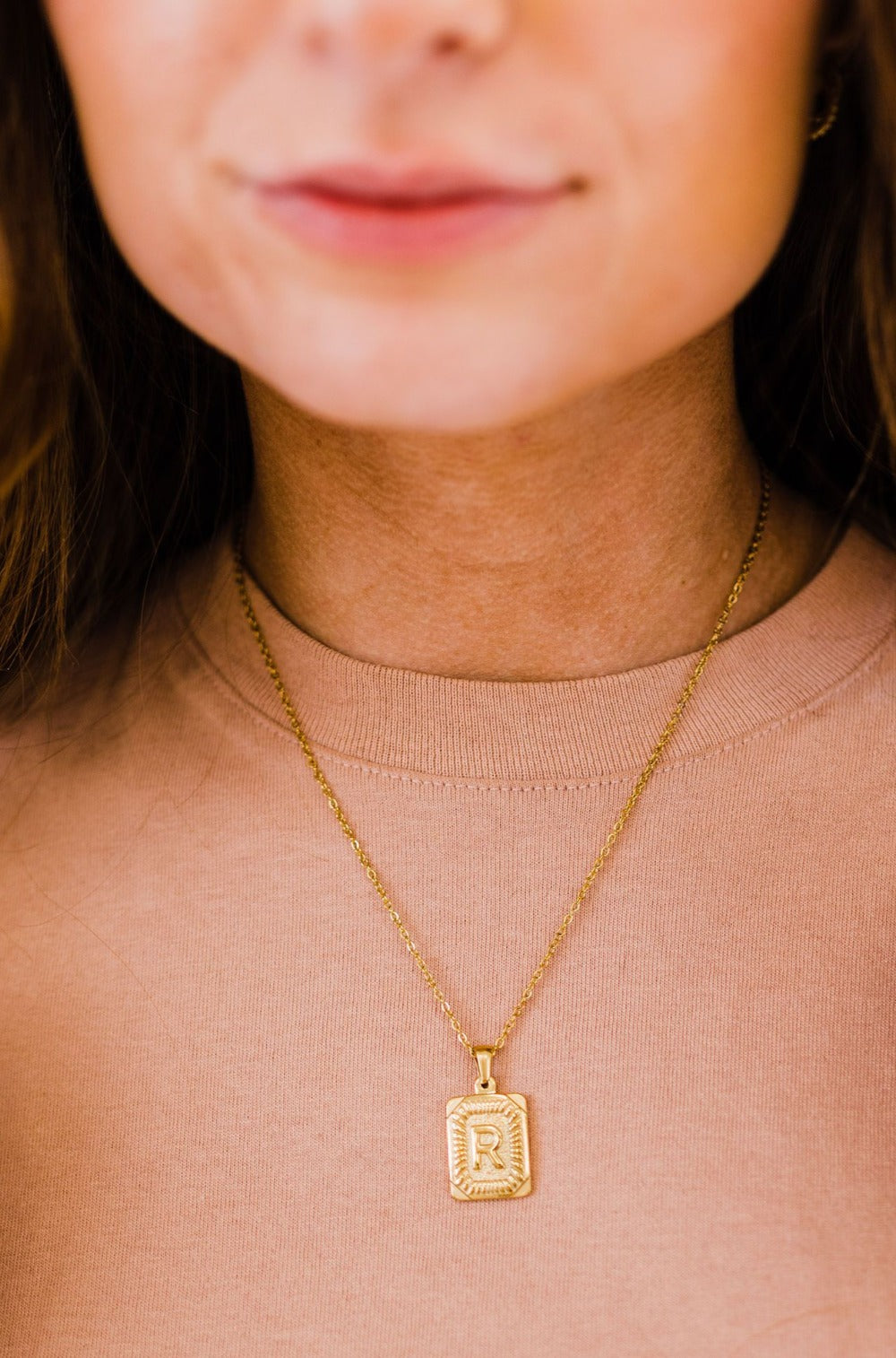 selena initial pendant necklace