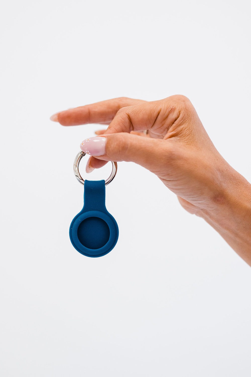 bowie silicone airtag keychain