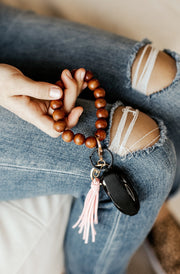 ivy wooden keychain bracelet