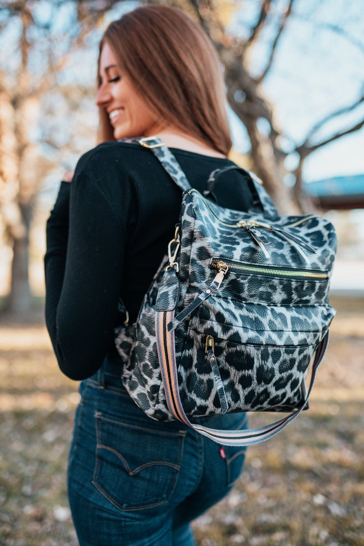 Brielle Convertible Bag – Narwhal Gifts